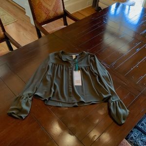 NWT Mimi Chica Green Crop Top